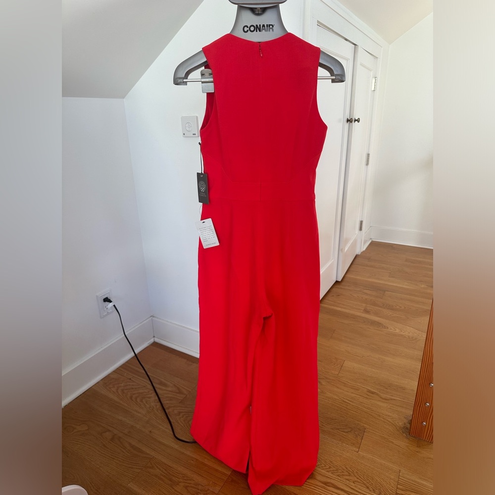 Gorgeous sleeveless red Vince CamUTO jumpsuit in 8P NWT - Picture 2 of 7